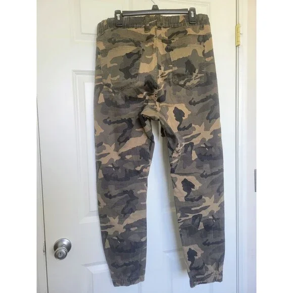 Men's Victorious Camo Cargo Jogger Pants - Size XL - Picture 2 of 7